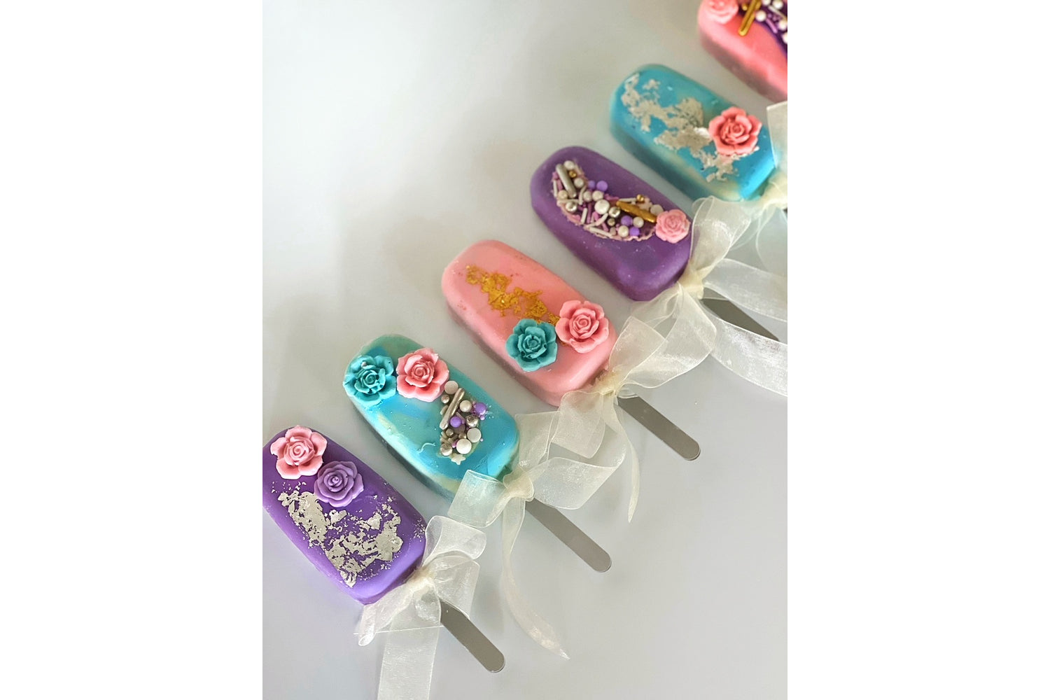 Floral themes Cakesicles
